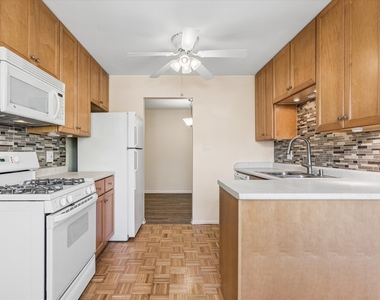 826 Thornton Court - Photo Thumbnail 5