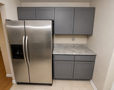 1249 S Wellington Court S - Photo Thumbnail 5