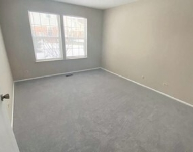 1249 S Wellington Court S - Photo Thumbnail 9