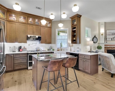 5995 Spring Street - Photo Thumbnail 3