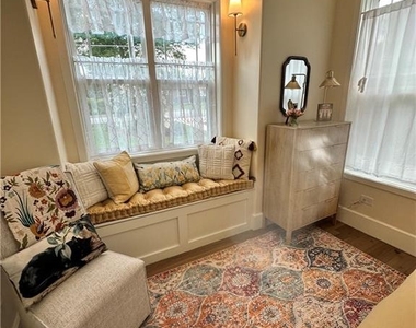 5995 Spring Street - Photo Thumbnail 10