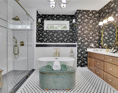 5995 Spring Street - Photo Thumbnail 23