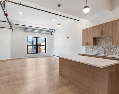 805 N Milwaukee Avenue - Photo Thumbnail 6