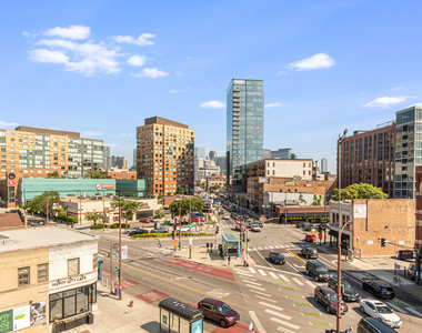 805 N Milwaukee Avenue - Photo Thumbnail 24