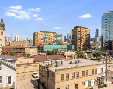 805 N Milwaukee Avenue - Photo Thumbnail 26