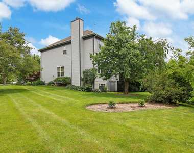 992 White Pine Drive - Photo Thumbnail 10