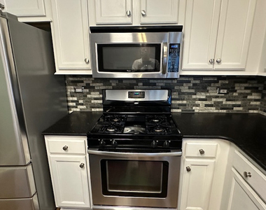 992 White Pine Drive - Photo Thumbnail 20