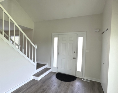 11411 Douglas Avenue - Photo Thumbnail 8