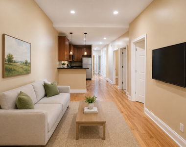 718 S Aberdeen Street - Photo Thumbnail 3