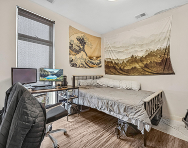 1045 W Cornelia Avenue - Photo Thumbnail 7
