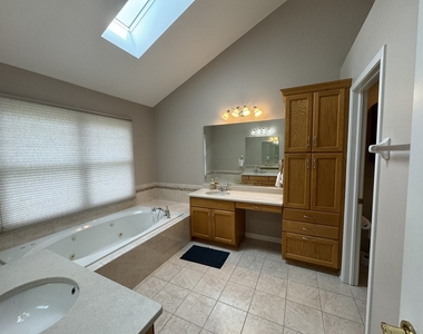 1n061 Mission Court - Photo Thumbnail 16