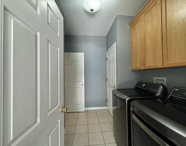 1n061 Mission Court - Photo Thumbnail 36