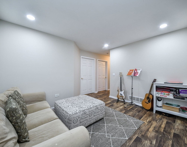 3169 Saganashkee Lane - Photo Thumbnail 10