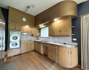 34 S River Street - Photo Thumbnail 12