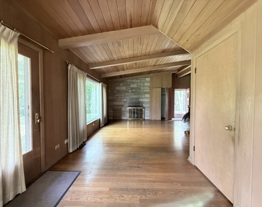 34 S River Street - Photo Thumbnail 8