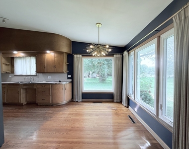 34 S River Street - Photo Thumbnail 10