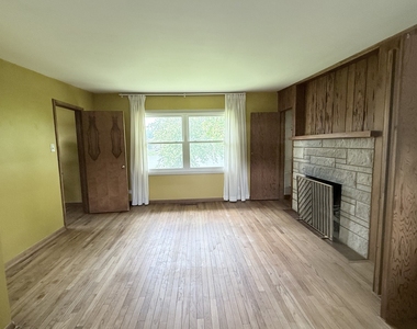 34 S River Street - Photo Thumbnail 13