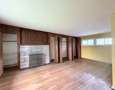 34 S River Street - Photo Thumbnail 14