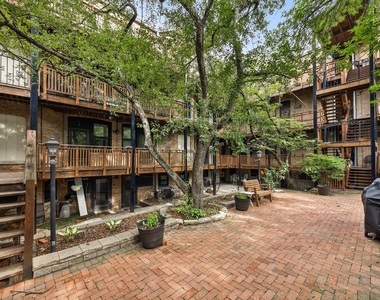 2910 N Halsted Street - Photo Thumbnail 14