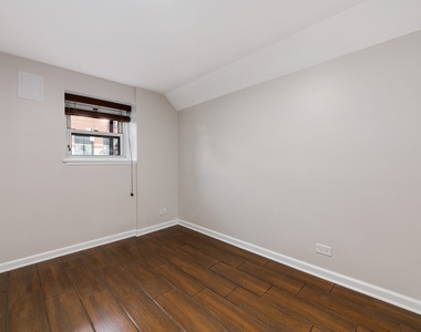 2910 N Halsted Street - Photo Thumbnail 8
