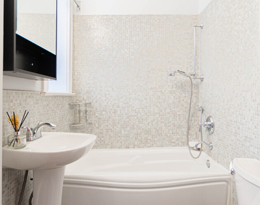 1210 N Astor Street - Photo Thumbnail 22