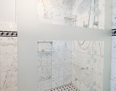 1210 N Astor Street - Photo Thumbnail 15
