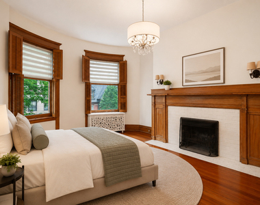 1210 N Astor Street - Photo Thumbnail 13