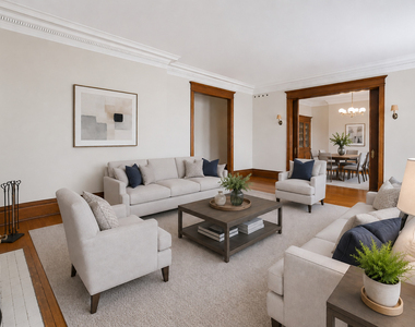 1210 N Astor Street - Photo Thumbnail 4