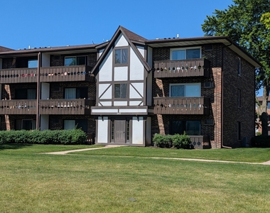 1003 Centurion Lane - Photo Thumbnail 5
