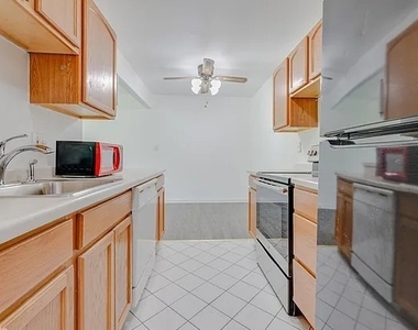 7413 Brookdale Drive - Photo Thumbnail 2