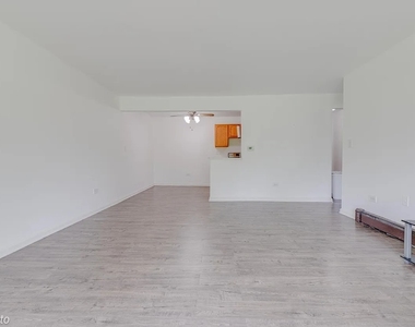 7413 Brookdale Drive - Photo Thumbnail 7