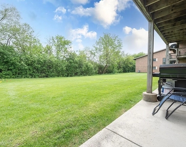 7413 Brookdale Drive - Photo Thumbnail 13