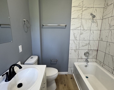 1534 39th Street - Photo Thumbnail 3