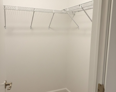 1137 Brent Road - Photo Thumbnail 15