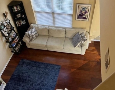 1137 Brent Road - Photo Thumbnail 4
