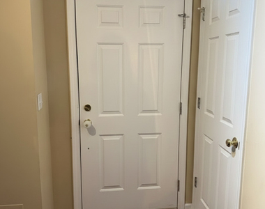 1137 Brent Road - Photo Thumbnail 3