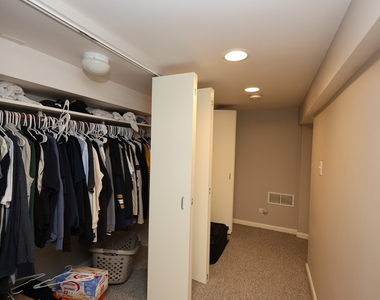 1026 W Roscoe Street - Photo Thumbnail 28