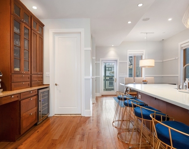 1065 N Marshfield Avenue - Photo Thumbnail 18