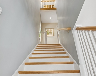 1065 N Marshfield Avenue - Photo Thumbnail 12