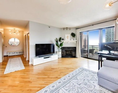 41 E 8th Street - Photo Thumbnail 8