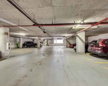 41 E 8th Street - Photo Thumbnail 32