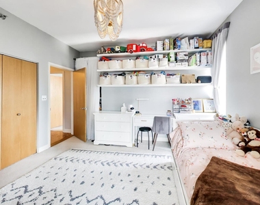 41 E 8th Street - Photo Thumbnail 20