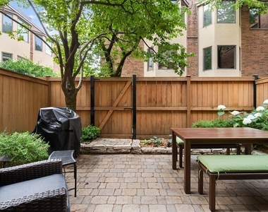 753 W Dickens Avenue - Photo Thumbnail 23