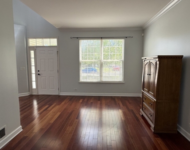 2036 Antietam Court - Photo Thumbnail 7
