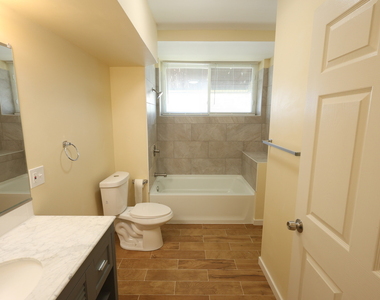 6157 W Belmont Avenue - Photo Thumbnail 9