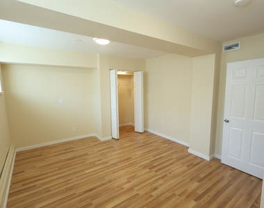6157 W Belmont Avenue - Photo Thumbnail 7
