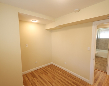 6157 W Belmont Avenue - Photo Thumbnail 13