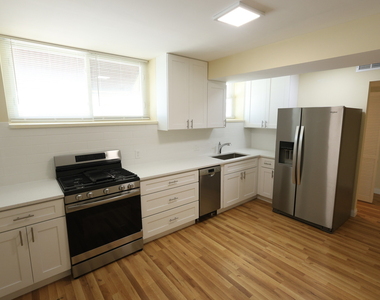 6157 W Belmont Avenue - Photo Thumbnail 5