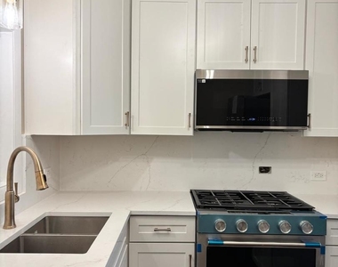1318 Central Street - Photo Thumbnail 5
