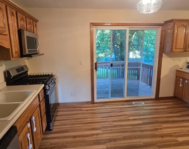 2 Willow Court - Photo Thumbnail 8
